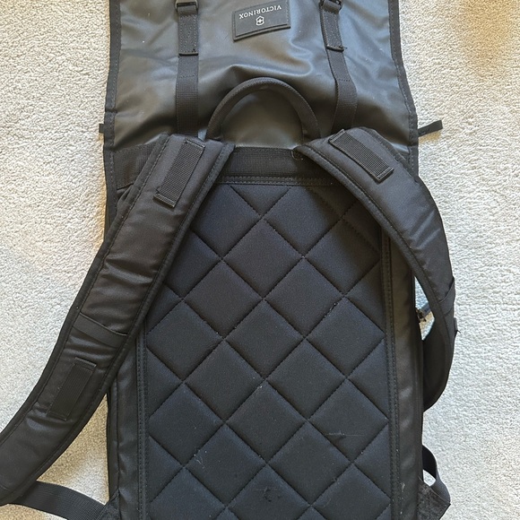 Victorinox Black Flip-top Laptop Backpack - Picture 3 of 8